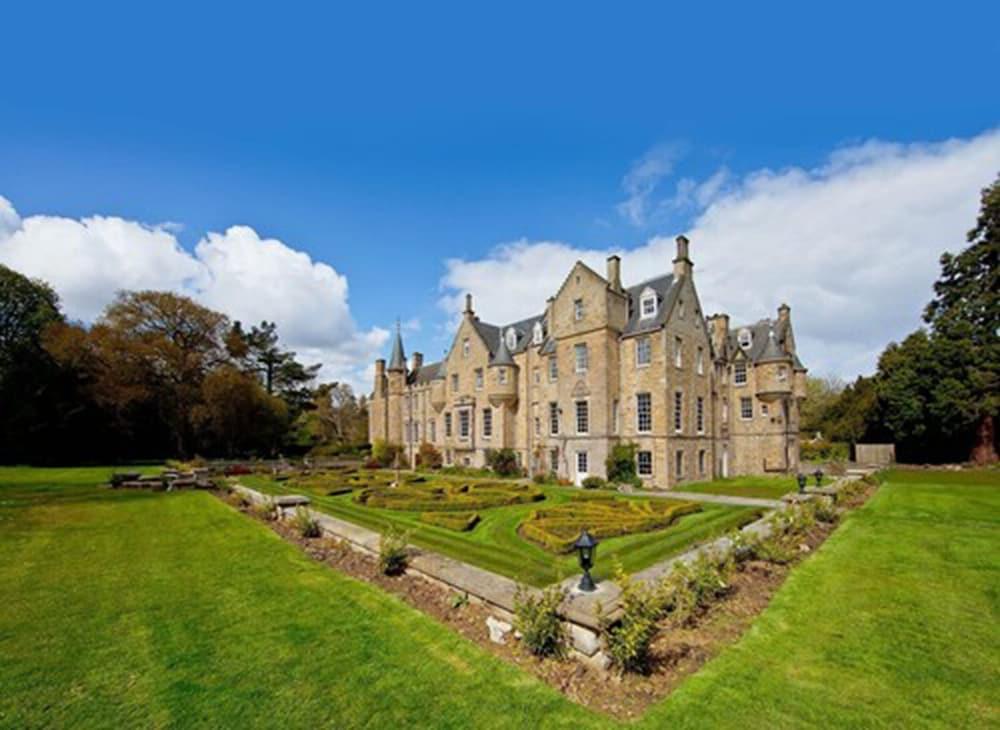 Отель Carberry Tower Mansion House And Estate Массельбург Экстерьер фото
